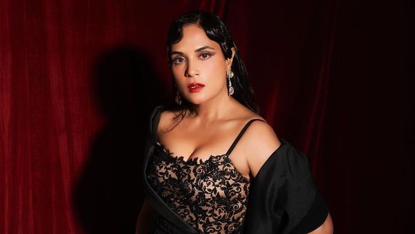 'केवल पायलट को क्यों पीटा?' फ्लाइट में हुई मारपीट मामले में बोलीं Richa Chadha, शेयर किया पोस्ट