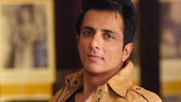 Sonu Sood बनकर शख्स मदद के नाम पर लूट रहा था पैसे, एक्टर ने शेयर किया वीडियो, जानें पूरा मामला