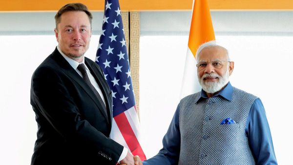 भारत में पूरे लाव-लश्कर के साथ आ सकती है टेस्ला, 30 अरब डॉलर का निवेश, Elon Musk बदलने आ रहे भारतीय बाजार!