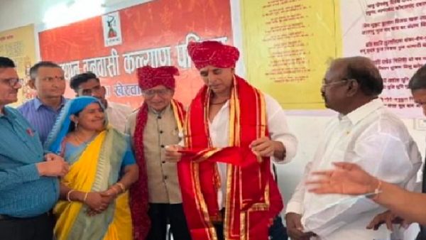 अक्षय कुमार ने गर्ल्स हॉस्टल बनाने के लिए दान किए इतने करोड़, वायरल हो रहा है वीडियो
