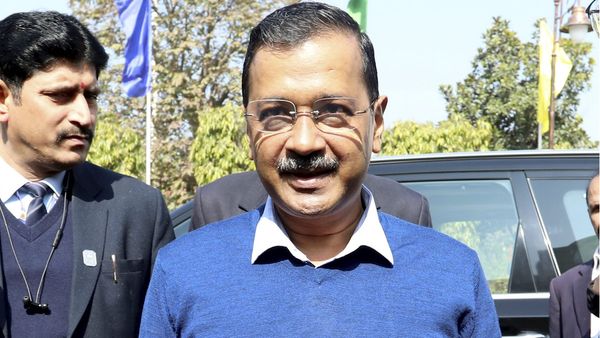 Delhi: बहुमत होने के बाद CM केजरीवाल क्यों लाए विश्वास मत प्रस्ताव? समझें पूरी रणनीति