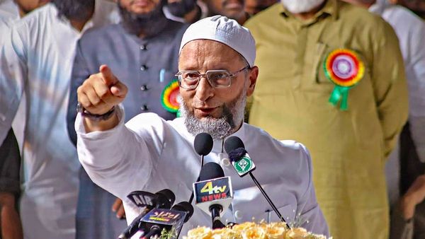 'वे हमसे हमारे शरीयत को छीनना चाहते हैं', असम में मुस्लिम मैरिज एक्ट रद्द करने पर भड़के ओवैसी