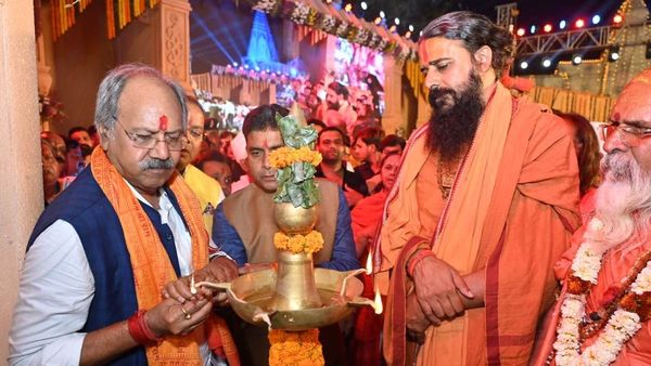 Chhattisgarh: राजिम कुंभ कल्प 2024 का हुआ शुभारंभ, देशभर के साधू-संतों ने लिया हिस्सा