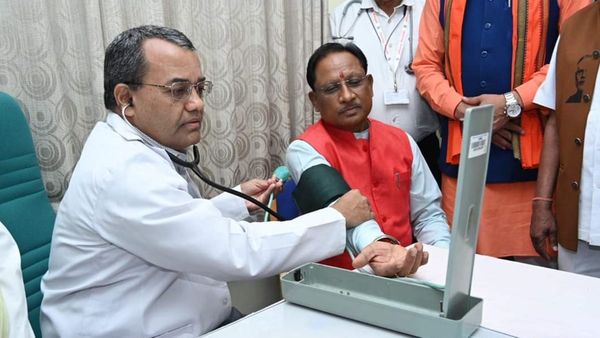 सीएम विष्णुदेव साय ने 3 दिन के फ्री हेल्थ कैंप का किया उद्घाटन, खुद भी कराई जांच