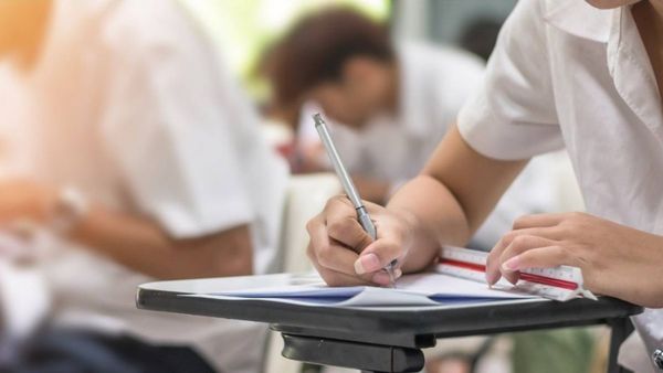 ISC केमिस्ट्री की परीक्षा समय से 2 घंटे पहले की गई स्थगित, जानिए अब कब होगा पेपर?