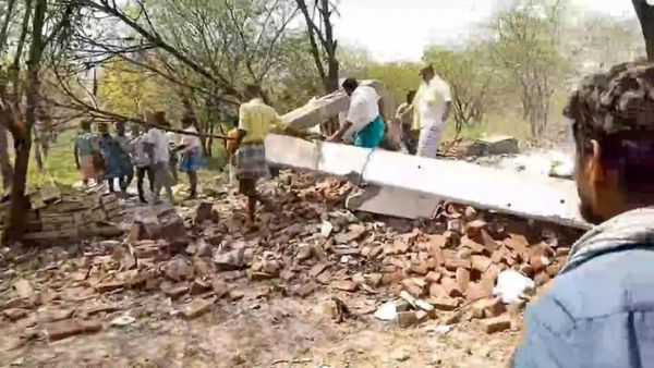 Tamil Nadu: पटाखा फैक्ट्री में भीषण विस्फोट से दहला विरुधनगर, हादसे में 9 लोगों ने गंवाई जान
