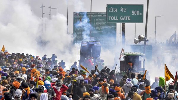 Farmer Protest: किसानों का 'दिल्ली चलो' मार्च दो दिन के लिए स्थगित, 23 फरवरी को आगे की रणनीति होगी तय