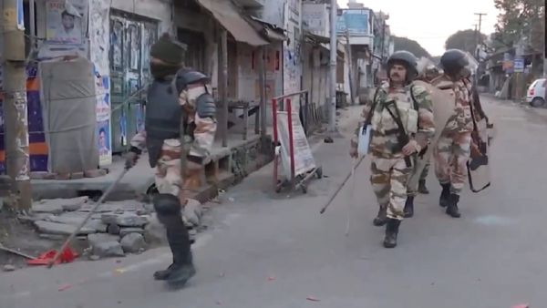 हल्द्वानी हिंसा: 4 की मौत, 100 से ज्यादा पुलिसकर्मी घायल, स्कूल बंद, इंटरनेट बैन, जानें आज कैसे हैं हालात