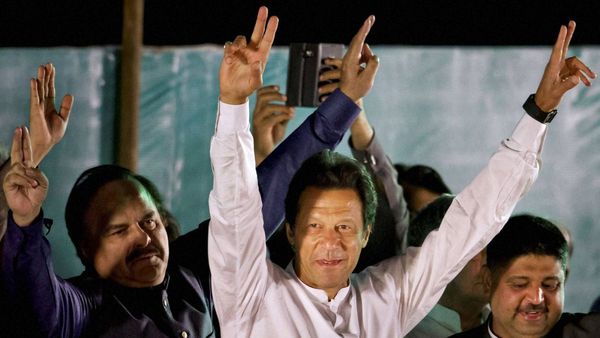 पाकिस्तान में शुरुआती रुझानों में बहुत आगे निकली PTI, अब गड़बड़ी हुई तो जनता बवाल कर देगी- बोले नेता