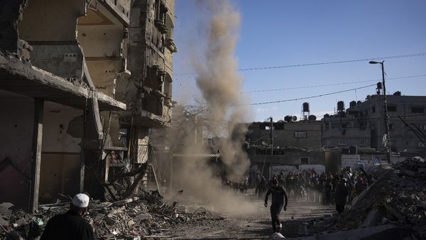 Israel-Hamas War: गाजा में फिर फायरिंग, मदद के इंतजार में 104 फिलिस्तीनी मारे गए