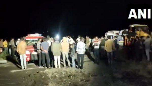 गुजरात के जामनगर में दो साल का बच्चा बोरवेल में गिरा, रेस्क्यू ऑपरेशन जारी