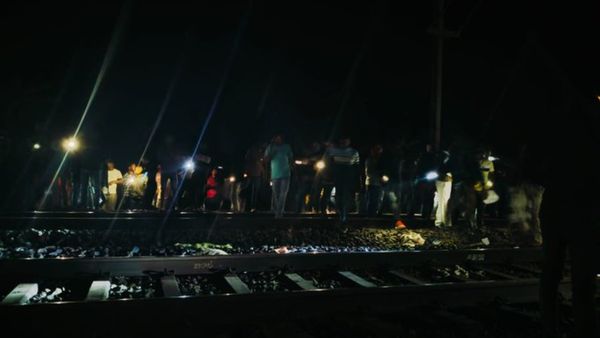 झारखंड: जामताड़ा स्टेशन के पास बड़ा हादसा, 12 यात्रियों पर चढ़ी ट्रेन, कई की मौत