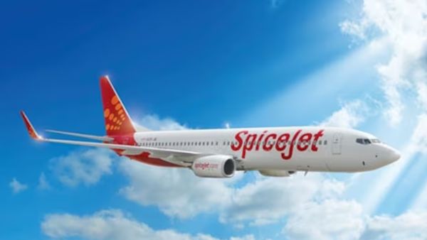 Spicejet Layoff: 1400 कर्मचारियों को निकालेगी स्पाइसजेट, बताया क्यों उठाया ये कदम