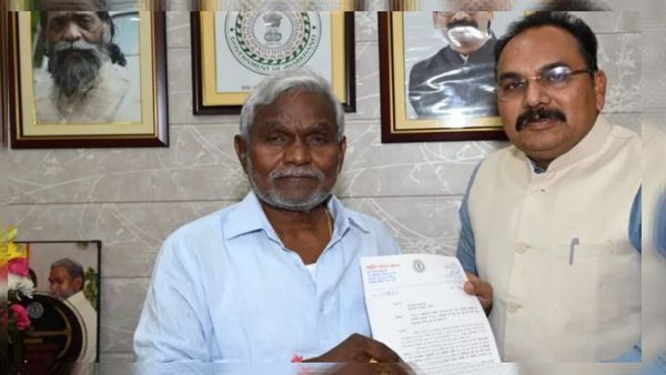 jharkhand: सीएम चंपई सोरेन ने चला बड़ा सियासी दांव, लोकसभा चुनाव से पहले दिए जातीय जनगणना के निर्देश