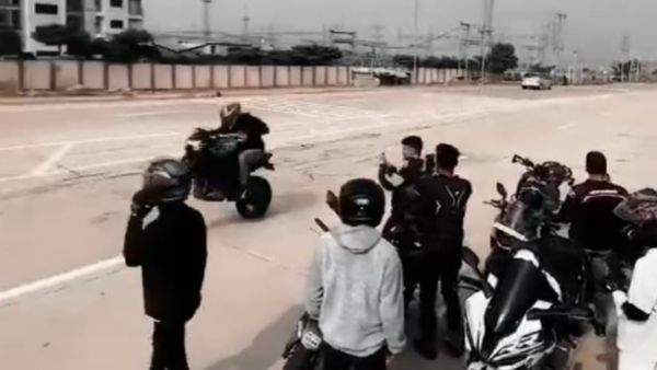 Rewa News: मोहनिया टनल में बाइकर्स ने किया ऐसा हैरतअंगेज स्टंट, वीडियो देखते ही पीछे पड़ गई पुलिस, Video