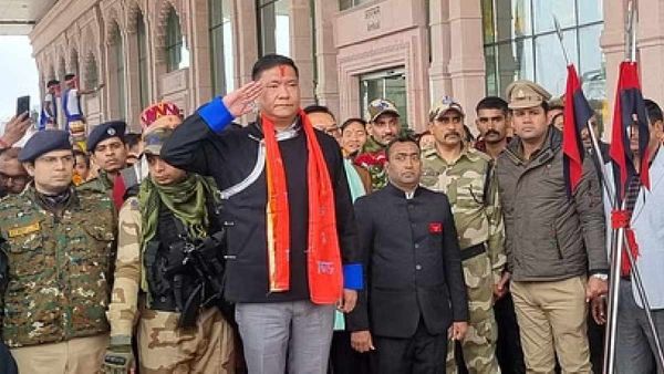 Ayodhya News: अरुणाचल प्रदेश के सीएम पेमा खांडू ने किया रामलला का दर्शन, कहा- 'धन्य हो गया जीवन'