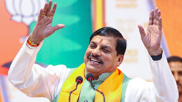 ''पीएम मोदी की 'मन की बात' से रेडियो को बढ़ावा मिला'', विश्व रेडियो दिवस पर बोले सीएम मोहन यादव