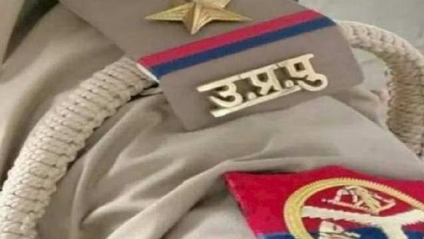 Gorakhpur News: सिपाही ने दरोगा को दांतों से काटा, चौकी में ही जमकर हुई मारपीट, पुराने मामले से था नाराज