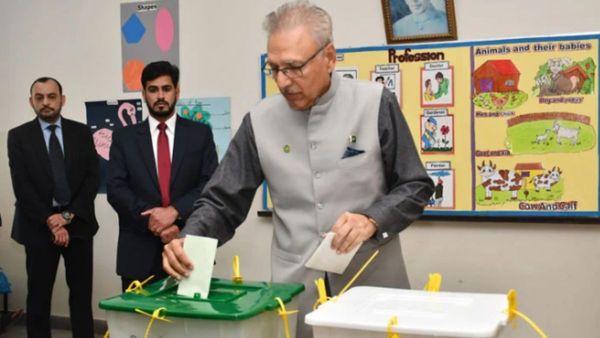 Pakistan: EVM रहता तो रिजल्ट में ना देरी होती ना धांधली.. पाकिस्तान के राष्ट्रपति ने चुनाव पर जताया अफसोस