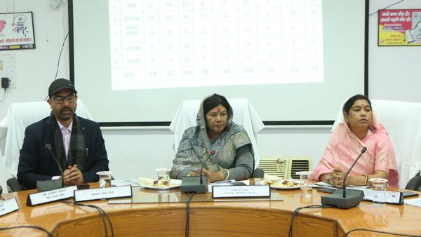 जल जीवन मिशन कार्यों की मंत्री संपतिया उइके ने की समीक्षा, कहा- हर घर तक पहुंचाएं शुद्ध पेयजल
