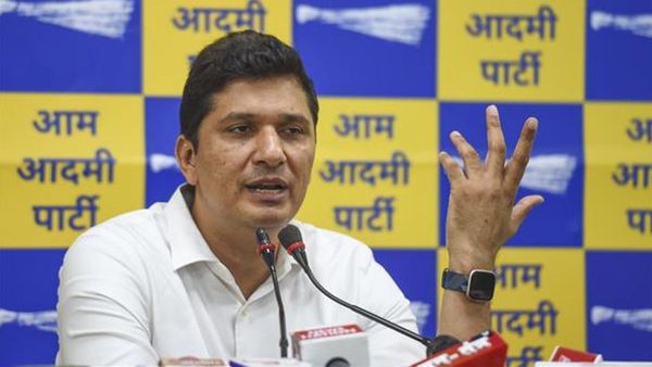 '...जो झुके नहीं उन्हें जेल', हेमंत सोरेन की गिरफ्तारी पर AAP का बीजेपी पर निशाना