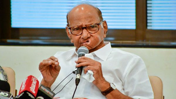 शरद पवार को SC से राहत नहीं, कोर्ट ने कहा- आदेश तक 'NCP-शरदचंद्र पवार' नाम का इस्तेमाल कर सकता है गुट