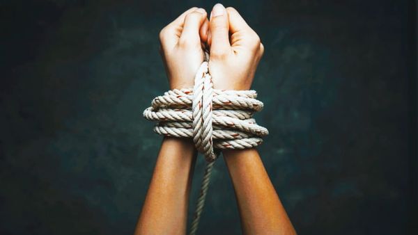 स्कूल से बच्चे का अपहरण कर पिता को भेजा खौफनाक वीडियो, सीधी के छात्रों की करतूत जानकर चौंक जाएंगे आप