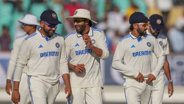 IND vs ENG: नई भारतीय टीम के साथ सबसे बड़ी जीत, फैन्स कर रहे रोहित शर्मा को सलाम