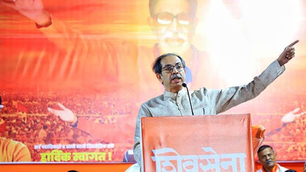 'भ्रष्ट नेताओं को BJP में लेना मोदी की गारंटी है', भाजपा और PM Modi पर उद्धव ठाकरे का हमला