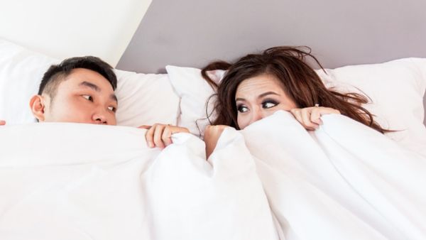 रात को भूलकर भी पार्टनर के साथ ना करें ऐसी गलती, रिश्ते में आ जाएगी कड़वाहट