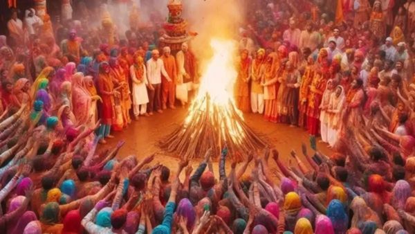 Holika Dahan 2024 Remedies: कंगाली, असफलता या निगेटिव चीजों से हैं परेशान तो आज जरूर करें ये उपाय