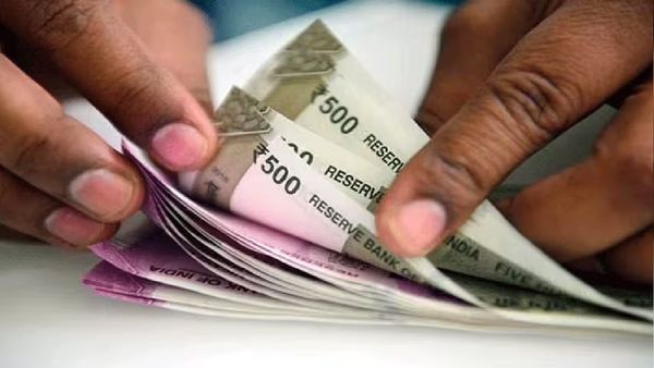 7th Pay Commission: केंद्रीय कर्मचारियों के लिए बड़ी खबर! बढ़ेगा महंगाई भत्ता, 2 महीने के एरियर समेत भुगतान