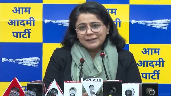 सीएए पर बोलीं आप प्रवक्‍ता- पाकिस्‍तानी, अफगानिस्‍तानी और बंग्लादेशियों को बसाने से भारत में दंगे होंगे