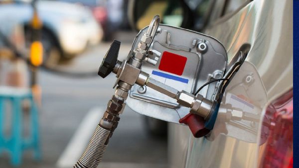 CNG Price Reduce: चुनावी माहौल में दिल्ली-NCR में CNG हुई सस्ती, जानें किस शहर में क्या बदलाव?