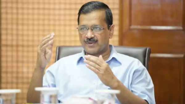 अरविंद केजरीवाल को दिल्ली के सीएम पद से हटाने की मांग, सुप्रीम कोर्ट में दायर की गई PIL