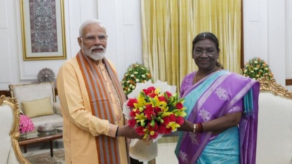 पीएम मोदी और राष्ट्रपति मुर्मू ने सभी को दी ईस्टर की शुभकामनाएं, एकता और शांति बढ़ाने का दिया संदेश