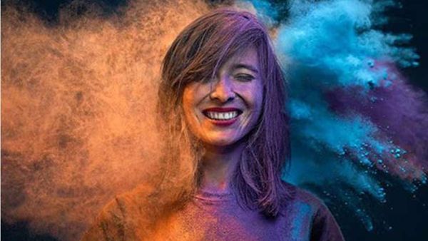 Holi 2024: इस साल होली में नहीं बाल खराब, रंग फेंककर लोग हो जाएंगे परेशान, सिर्फ अपनाएं ये खास टिप्स
