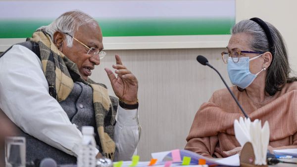 Income Tax Dues: 65 करोड़ टैक्स वसूली मामले में कांग्रेस को राहत नहीं, INT ने खारिज की याचिका