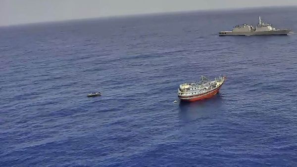 INS Trishul: समुंदर के अंदर भारत की पॉवर, वो हथियार जिससे कांपे लुटेरे, कैसे बचे 23 पाकिस्तानी? जानिए सबकुछ