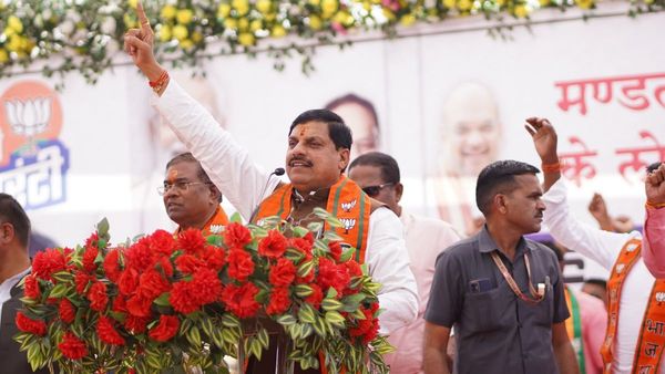मंडला में CM मोहन यादव ने कांग्रेस को घेरा, कहा- 'सदैव की है वोटबैंक की राजनीति'