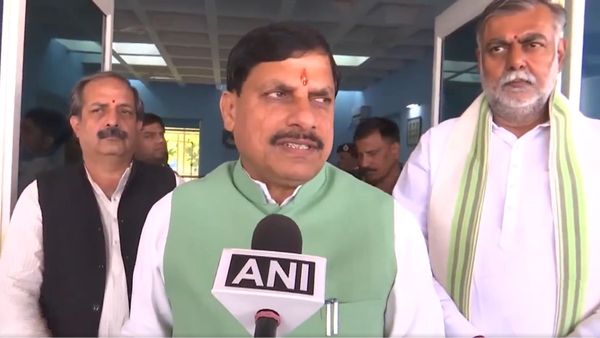 राजेश मिश्रा का नामांकन भरवाने सीधी पहुंचे CM मोहन यादव, कांग्रेस को कुछ इस तरह घेरा