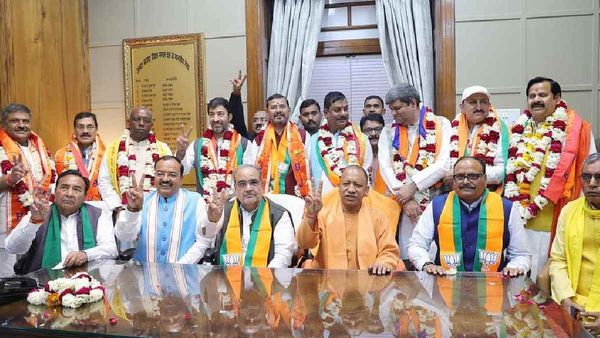 विधान परिषद चुनाव यूपी: एनडीए के 10 और सपा के तीन प्रत्याशियों ने दाखिल किया नामांकन, देख पूरी डिटेल