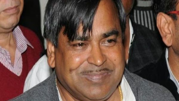 ED Raids in UP: अवैध खनन मामले में पूर्व कैबिनेट मंत्री गायत्री प्रजापति के ठिकानों पर ED की छापेमारी