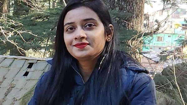 Gorakhpur News: DDU University की छात्रा को अमेरिकन कंपनी 'माय जॉव कोऑपरेशन' ने इस खास पैकेज पर किया नियुक्त