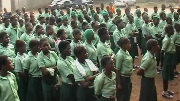 इस देश में करीब 300 बच्चों का बंदूक की नोक पर अपहरण, राष्ट्रपति ने रेस्क्यू के लिए भेजी सेना