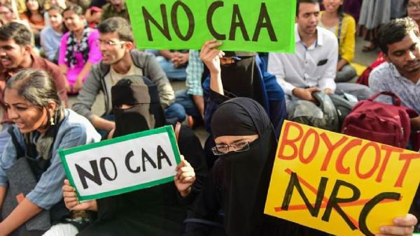 क्या बंगाल और केरल में नहीं लागू होगा CAA? जानें क्या राज्य सरकारों को खारिज करने का हक है?
