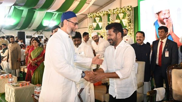 'जब-जब कांग्रेस सत्ता में आई है, मुसलमानों को 4% आरक्षण दिया है...', CM रेड्डी ने ओवैसी से मिलकर कहा