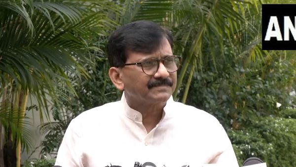 'जो गया वो वापस भी आ सकता है...', संजय राउत का बयान, तो क्या MVA के साथ फिर हाथ मिला सकते हैं प्रकाश अंबेडकर?