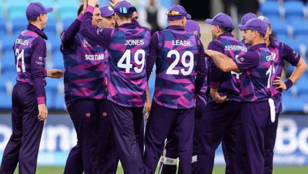 UAE vs SCO, Dream11: आज के हाई-वोल्टेज मुकाबले की ये धांसू ड्रीम टीम, करोड़ों की कमाई का बड़ा मौका