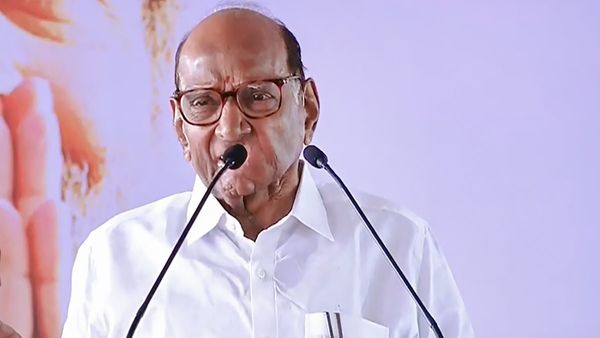 कांग्रेस, उद्धव सेना कैंडिडेट्स के नाम को लेकर शरद पवार नाराज! जानिए बड़े दावे की वजह